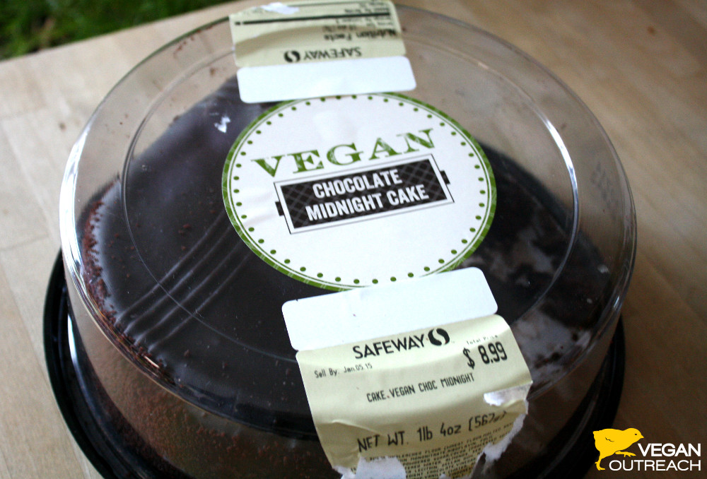 vegan-beet-cake-pharmakon-dergi