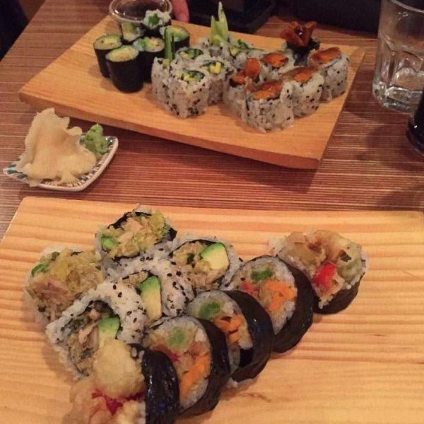 Rolls-Sushi_Momo-Montreal-Apr17