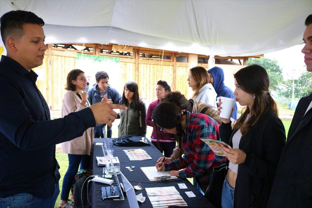 Jalisco Vegan Fest Table 2