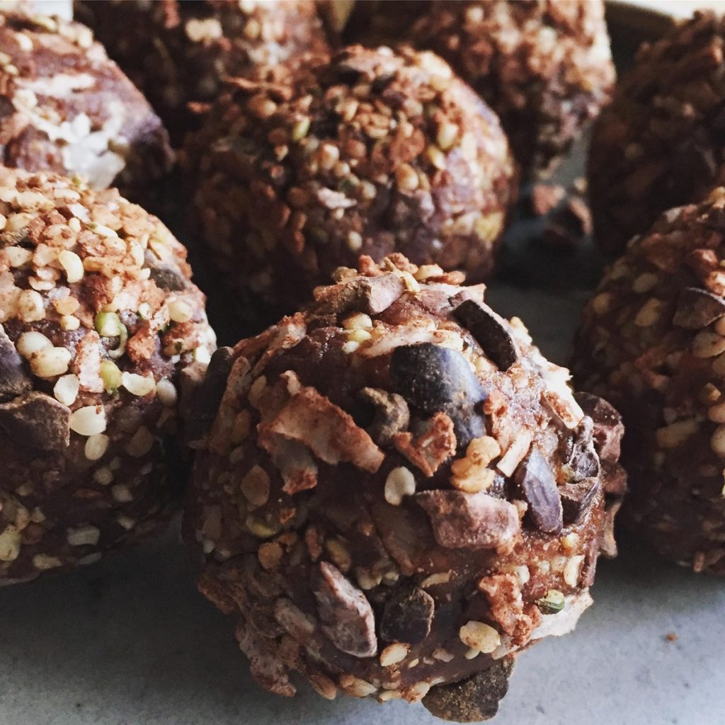 Raw Cacao Date Bites