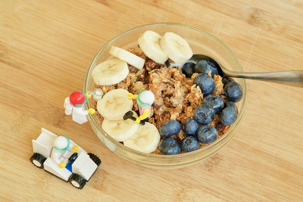 fruit-sweetened-granola-2